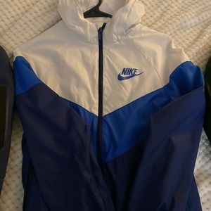 BOYS NIKE JACKET